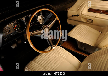 Dodge Challenger TA 1970. Künstler: Simon Clay. Stockfoto