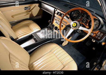 Ferrari 365 Gt 1968. Künstler: Simon Clay. Stockfoto