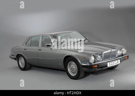 1987 Jaguar XJ12 souveränen Künstler: unbekannt. Stockfoto