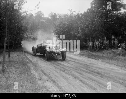 Bugatti Typ 40, Bugatti Eigentümer Verein Bergrennen, Chalfont St. Peter, Buckinghamshire, 1935. Künstler: Bill Brunell. Stockfoto