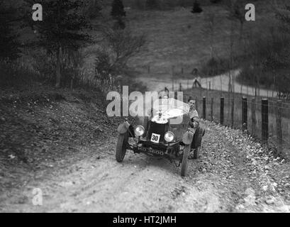 Morris Bullnose mit speziellen Sportverband im Wettbewerb in der Inter-Varsity-Studie, November 1931. Künstler: Bill Brunell. Stockfoto