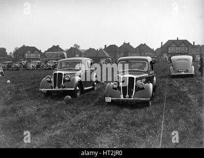 Standard, zwölf fliegen und fliegen neun bei der Standard-Auto-Besitzer Club Gymkhana, 8. Mai 1938. Künstler: Bill Brunell. Stockfoto