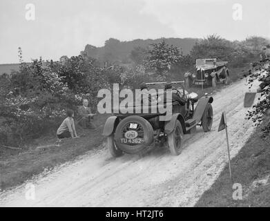 Bentley von SB Harris Teilnahme an der North West London Motor Club Studie 1. Juni 1929. Künstler: Bill Brunell. Stockfoto