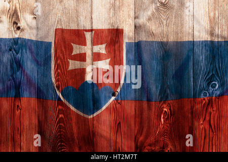 Flagge der Slowakei auf hölzernen Hintergrund Stockfoto