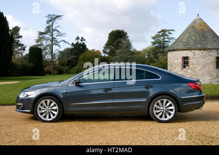 2009 Volkswagen Passat CC Coupé Künstler: unbekannt. Stockfoto