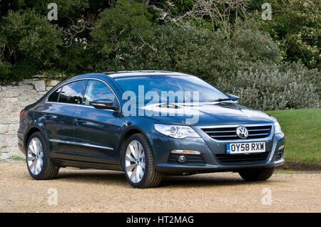 2009 Volkswagen Passat CC Coupé Künstler: unbekannt. Stockfoto