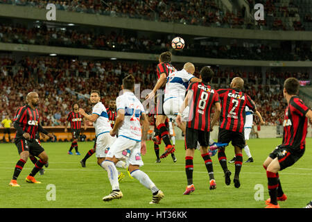 Curitiba, Brasilien. 7. März 2017. Während Atletico PR X Universidad Catolica, gültig für die erste Runde der Gruppenphase CONMEBOL Bridgestone Libertadores 2017 in Baixada Arena in Curitiba, PR. Credit statt entsprechen: Reinaldo Reginato/FotoArena/Alamy Live News Stockfoto