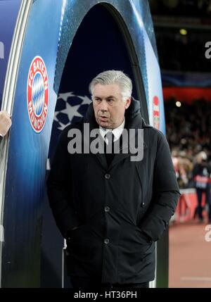 Highbury, UK. 7. März 2017. März 7. 2017, Emirate, London England; UEFA Champions League-Fußball, FC Arsenal gegen FC Bayern München; Trainer Carlo Ancelotti Credit: Laurent Lairys/Agence Locevaphotos/Alamy Live News Stockfoto