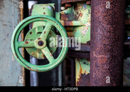 Rostiges Metall, Oberflächenstrukturen, Werkzeuge Stockfoto