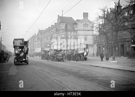 AEC-B-Typ und trafen sich Daimler Busse, London. Künstler: Bill Brunell. Stockfoto