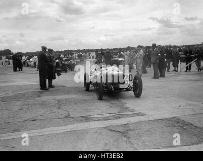 Riley 9 Brooklands mit dem LCC-Relais GP, Brooklands, 25. Juli 1931. Künstler: Bill Brunell. Stockfoto