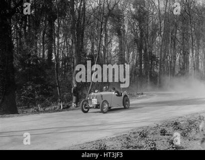 Sänger von JR Baker am Niederwald Ecke, Donington Park, Leicestershire, 1933. Künstler: Bill Brunell. Stockfoto