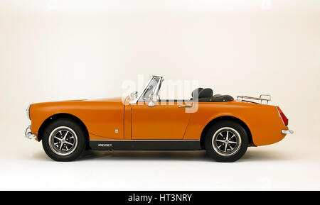 1975 MG Midget Künstler: unbekannt. Stockfoto