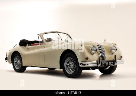 1955 Jaguar XK140 Künstler: unbekannt. Stockfoto