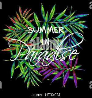Ferien-Hintergrund mit bunten Palm Blätter Anordnung und Schriftzug "Summer in Paradise" auf schwarz. Vorlage für Ihr Design. Stockfoto