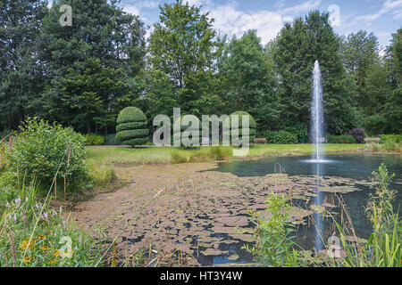 Englischen Sie Gartenstil Park Mondo Verde, Niederlande. Stockfoto