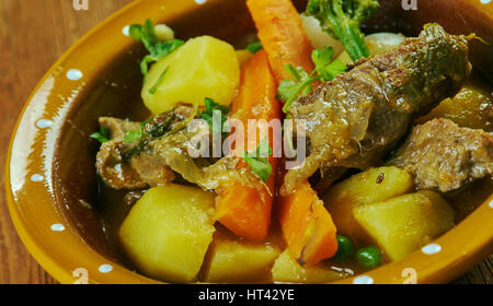 Welsh Lamm-Eintopf mit Gemüse - Cawl Stockfoto