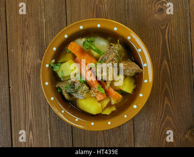 Welsh Lamm-Eintopf mit Gemüse - Cawl Stockfoto