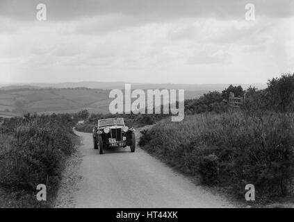 MG TA von RA MacDermid konkurrieren in der MCC-Torquay-Rallye, 1938. Künstler: Bill Brunell. Stockfoto