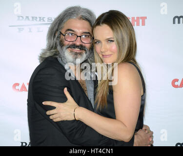 Onur Tukel und Alicia Silverstone besucht die Premiere des dunklen Himmel Filme "Catfight" bei Cinefamily am 2. März 2017 in Los Angeles, Kalifornien. Stockfoto