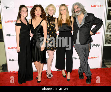 Sandra Oh, Anne Heche, Alicia Silverstone und Onur Tukel besucht die Premiere des dunklen Himmel Filme "Catfight" bei Cinefamily am 2. März 2017 in Los Angeles, Kalifornien. Stockfoto