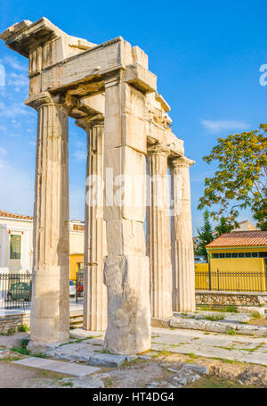 Der schönste Teil der Roman Agora in Athen ist Tor der Athena Archegetis, Griechenland. Stockfoto