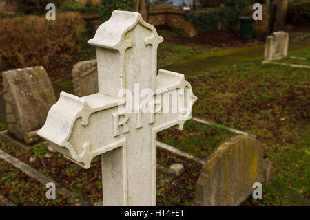 RIP auf einem Grabstein in High Wycombe Friedhof Stockfoto