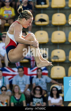 Katrina Young (USA) im Wettbewerb der Frauen 10 m Plattform Tauchen vorläufig bei den Olympischen Sommerspielen 2016. © Paul J. Sutton/PCN-Fotografie. Stockfoto