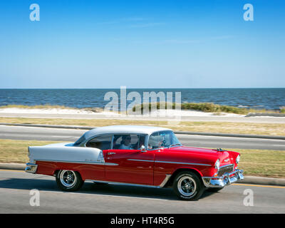 Oldtimer-Auktion auf dem Crusin'The Küste Hot-Rod-Festival an der Golf Küste Mississippi USA 2016 Stockfoto