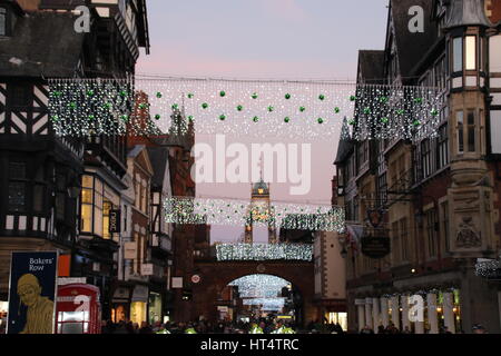 Rathaus von Chester, Cheshire. Weihnachtsbeleuchtung 2016 Stockfoto