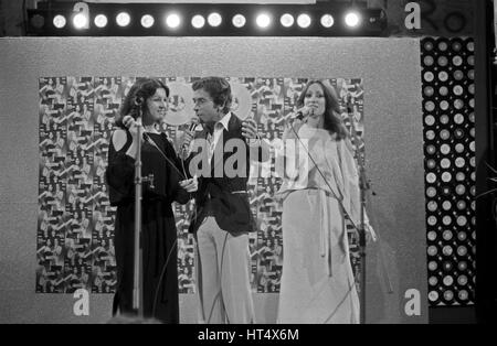 Das Spanische Gesangsduo "Baccara" Bei Einem Auftritt in Hamburg, Deutschland 1970er Jahre. Spanierin Duo "Baccara" erklingt in Hamburg, Deutschland der 1970er Jahre. Stockfoto