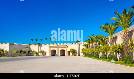 Tor am königlichen Palast von Meknès, Marokko Stockfoto