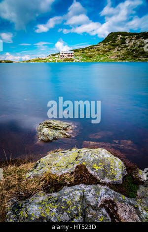 Die sieben Rila Seen sind eine Gruppe von Seen glazialen Ursprungs, liegt in der nordwestlichen Rila-Gebirge in Bulgarien. Stockfoto