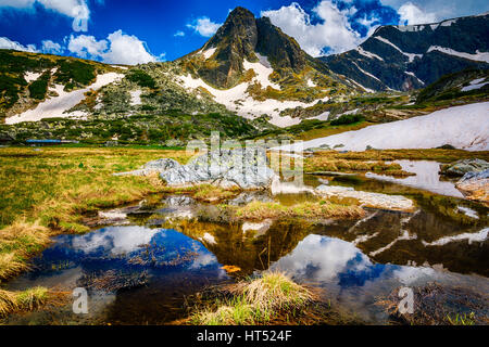 Die sieben Rila Seen sind eine Gruppe von Seen glazialen Ursprungs, liegt in der nordwestlichen Rila-Gebirge in Bulgarien. Stockfoto