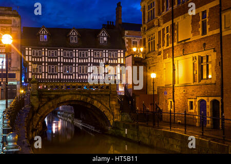 Ein Blick auf High Bridge in der historischen Stadt von Lincoln, UK. Stockfoto