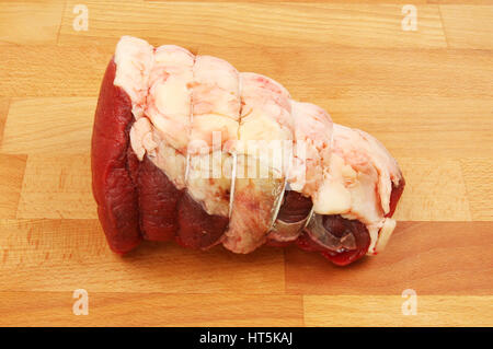 Oberseite Rindfleisch Gelenk auf ein Schneidbrett aus Holz Stockfoto