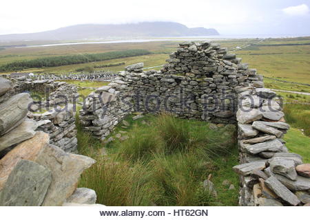 Überreste eines verlassenen 19. Jahrhundert Dorfes auf Achill Island, County Mayo, Irland Stockfoto