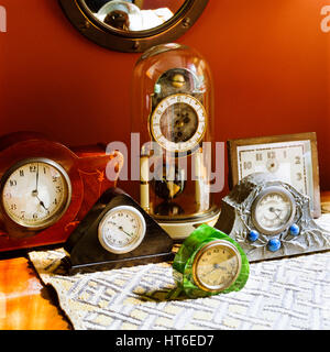 Sammlung von Uhren. Stockfoto