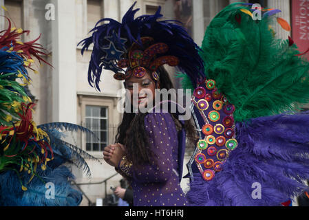 London, UK. 7. März 2017. Gesamtansicht der Britain es Got Talent Dreharbeiten am Trafalgar Square. Bildnachweis: Alberto Pezzali/Pacific Press/Alamy Live-Nachrichten Stockfoto