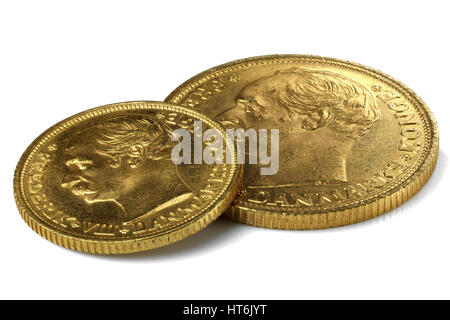 Dänische Goldmünzen isoliert auf weißem Hintergrund Stockfoto
