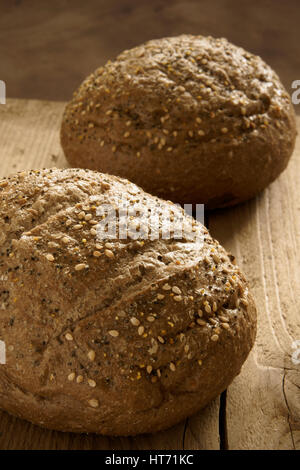 Roggenbrot in natürlichem Licht Stockfoto