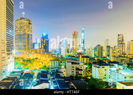 BANGKOK, THAILAND - 30 Januar: Ansicht des Hotels und Hochhäuser in der Innenstadt von Bangkok Asoke 30. Januar 2017 in Bangkok Stockfoto