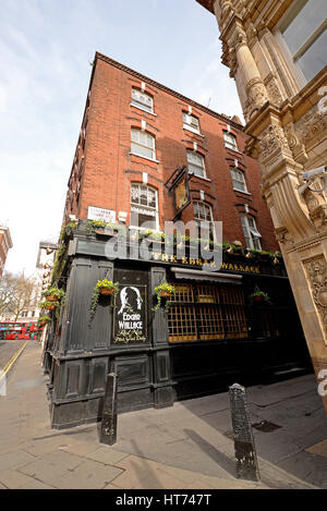 Die Edgar Wallace-Pub in Essex Street und Devereux Court, London WC2 Stockfoto