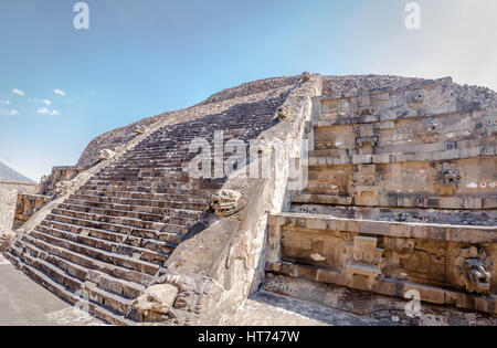 Quetzalcoatl Pyramide Tempel Ruinen von Teotihuacan - Mexico City, Mexiko Stockfoto