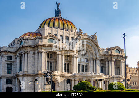 Palacio de Bellas Artes (Fine Arts Palace) - Mexiko-Stadt, Mexiko Stockfoto