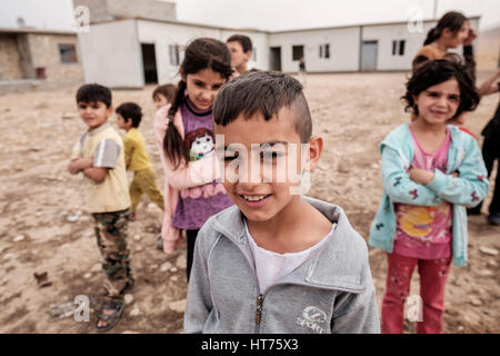 Kinder im Flüchtlingslager Flüchtlinge im nördlichen Irak geflohen Kämpfe in Mosul. Stockfoto