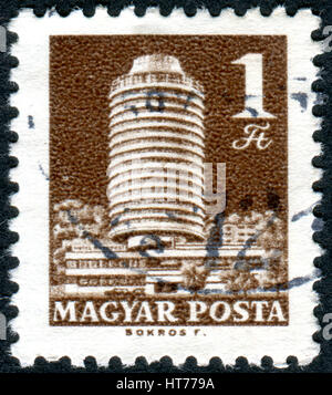 Ungarn - ca. 1969: Eine Briefmarke gedruckt in Ungarn, zeigt eine Hotel Budapest, ca. 1969 Stockfoto
