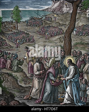 Jesus ernährt 5000 Völker. Wunder der fünf Brote und zwei Fische. Evangelium-Illustration von Jerome Nadal (1507-1580). Gravieren später Färbung. Stockfoto