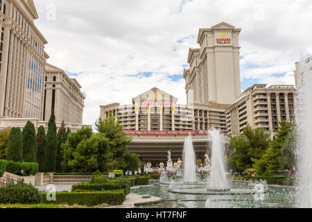 Las Vegas, USA - 28. Oktober 2016: Caesars Palace Resort und Brunnen auf dem Las Vegas Strip in Las Vegas, NV.  Caesars Palace ist ein Luxusresort, berühmt Stockfoto