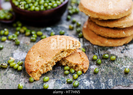 Mung Bohnen Kekse, gesunde vegane Dessert. Stockfoto